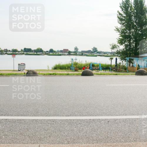 15.06.2025 - 27. Vierlanden-Triathlon H.Heesch http://msf.ph/oto/8015602 15.06.2025 09:10:02 Radfahren 206 meine-sportfotos.de