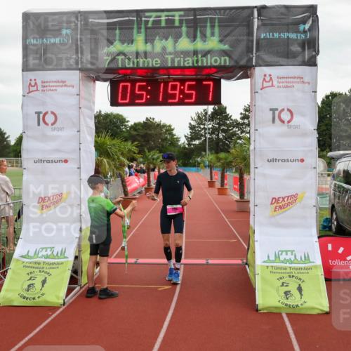15.06.2025 - 7 Türme Triathlon Michael Strokosch http://msf.ph/oto/8015603 15.06.2025 15:19:57 Ziel 257 meine-sportfotos.de