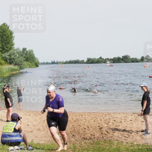 21.06.2025 - 27. Vierlanden-Triathlon MichiJ http://msf.ph/oto/8015610 15.06.2026 10:16:34 Schwimmen 487, 491, 499, 549, 574, 614, 634 meine-sportfotos.de
