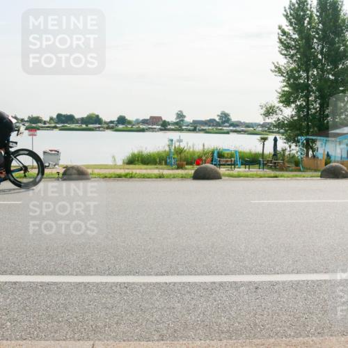 15.06.2025 - 27. Vierlanden-Triathlon H.Heesch http://msf.ph/oto/8015620 15.06.2025 09:10:18 Radfahren 4 meine-sportfotos.de