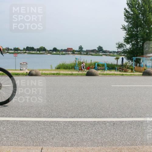 21.06.2025 - 27. Vierlanden-Triathlon H.Heesch http://msf.ph/oto/8015629 15.06.2025 11:55:13 Radfahren 203, 780, 799, 970 meine-sportfotos.de