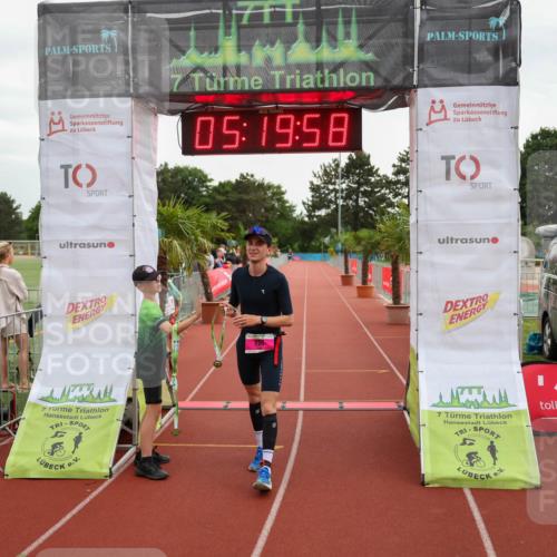 15.06.2025 - 7 Türme Triathlon Michael Strokosch http://msf.ph/oto/8015643 15.06.2025 15:19:58 Ziel 257 meine-sportfotos.de