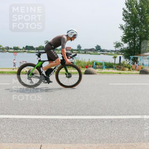 21.06.2025 - 27. Vierlanden-Triathlon H.Heesch http://msf.ph/oto/8015672 15.06.2025 11:55:16 Radfahren 203, 780, 799, 970 meine-sportfotos.de