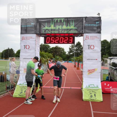 15.06.2025 - 7 Türme Triathlon Michael Strokosch http://msf.ph/oto/8015689 15.06.2025 15:20:23 Ziel 241 meine-sportfotos.de