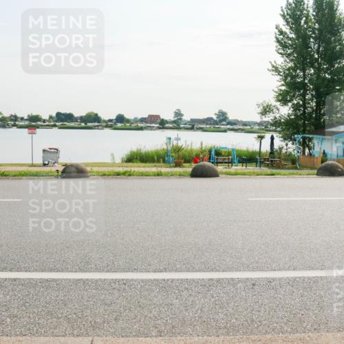 15.06.2025 - 27. Vierlanden-Triathlon H.Heesch http://msf.ph/oto/8015691 15.06.2025 09:10:53 Radfahren 126 meine-sportfotos.de