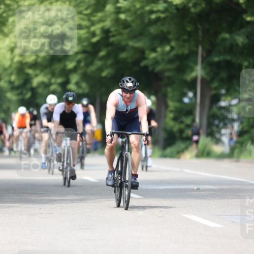 15.06.2025 - 7 Türme Triathlon Yannick Fuchs http://msf.ph/oto/8015741 15.06.2025 13:28:45 Radfahren 274, 557, 595, 804, 805, 886, 1049 meine-sportfotos.de