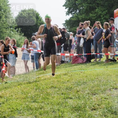 15.06.2025 - 27. Vierlanden-Triathlon KatJ http://msf.ph/oto/8015756 15.06.2025 10:15:44 Schwimmen 483, 508, 509, 511, 564, 590, 620 meine-sportfotos.de
