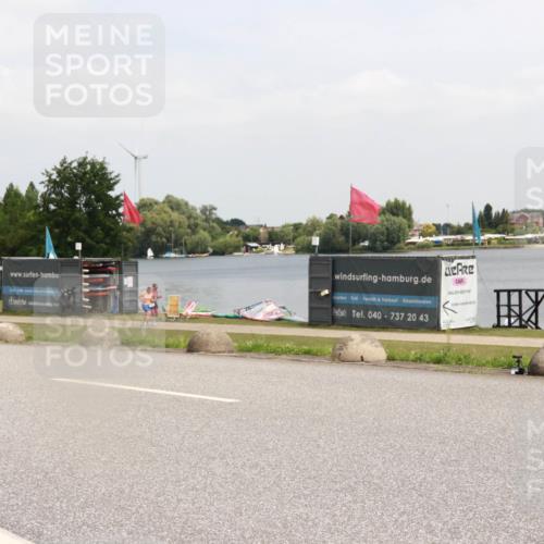 21.06.2025 - 27. Vierlanden-Triathlon H.Heesch http://msf.ph/oto/8015764 15.06.2025 12:04:08 Radfahren 653, 735, 764, 775, 858, 956 meine-sportfotos.de