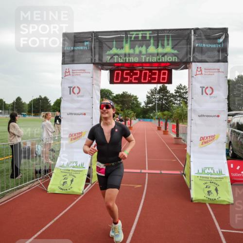 15.06.2025 - 7 Türme Triathlon Michael Strokosch http://msf.ph/oto/8015766 15.06.2025 15:20:38 Ziel 315 meine-sportfotos.de