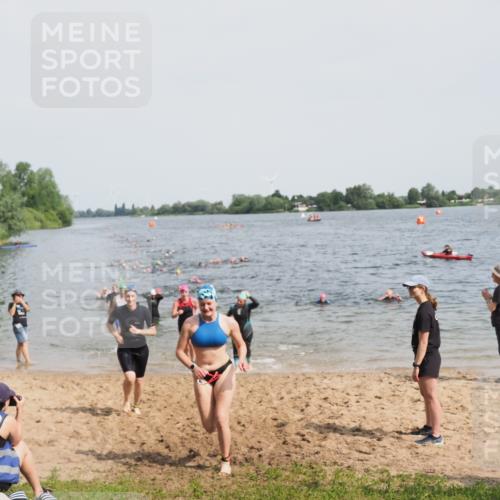 21.06.2025 - 27. Vierlanden-Triathlon MichiJ http://msf.ph/oto/8015767 15.06.2026 10:16:46 Schwimmen 501, 516, 551, 595, 604, 633 meine-sportfotos.de