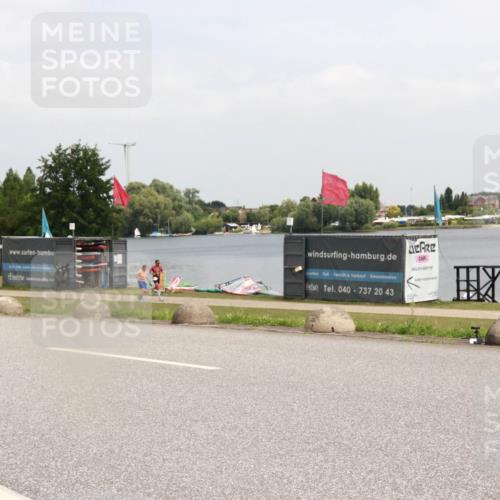 21.06.2025 - 27. Vierlanden-Triathlon H.Heesch http://msf.ph/oto/8015769 15.06.2025 12:04:08 Radfahren 653, 735, 764, 775, 858, 956 meine-sportfotos.de