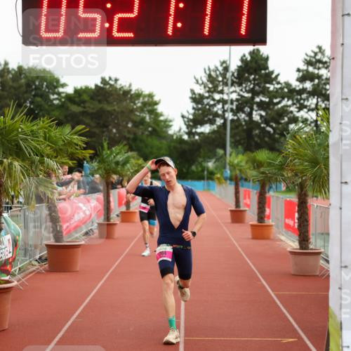 15.06.2025 - 7 Türme Triathlon Michael Strokosch http://msf.ph/oto/8015814 15.06.2025 15:21:17 Ziel 204, 236 meine-sportfotos.de