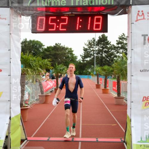15.06.2025 - 7 Türme Triathlon Michael Strokosch http://msf.ph/oto/8015830 15.06.2025 15:21:18 Ziel 204, 236 meine-sportfotos.de