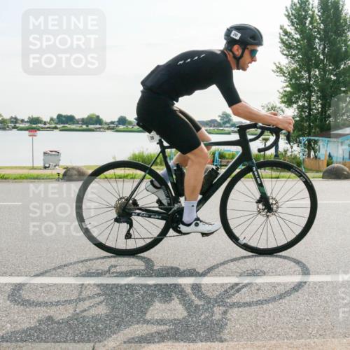 15.06.2025 - 27. Vierlanden-Triathlon H.Heesch http://msf.ph/oto/8015845 15.06.2025 09:11:17 Radfahren 20, 39 meine-sportfotos.de
