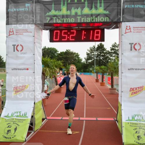 15.06.2025 - 7 Türme Triathlon Michael Strokosch http://msf.ph/oto/8015847 15.06.2025 15:21:18 Ziel 204, 236 meine-sportfotos.de