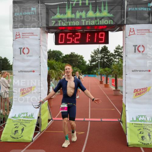 15.06.2025 - 7 Türme Triathlon Michael Strokosch http://msf.ph/oto/8015862 15.06.2025 15:21:19 Ziel 204, 236 meine-sportfotos.de