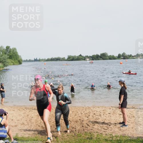 21.06.2025 - 27. Vierlanden-Triathlon MichiJ http://msf.ph/oto/8015864 15.06.2026 10:16:50 Schwimmen 484, 501, 516, 551, 566, 595, 604, 633 meine-sportfotos.de