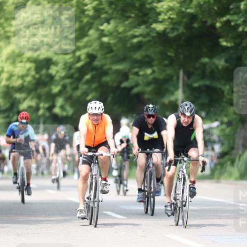 15.06.2025 - 7 Türme Triathlon Yannick Fuchs http://msf.ph/oto/8015886 15.06.2025 13:28:49 Radfahren 274, 557, 595, 745, 804, 805, 886, 1049 meine-sportfotos.de