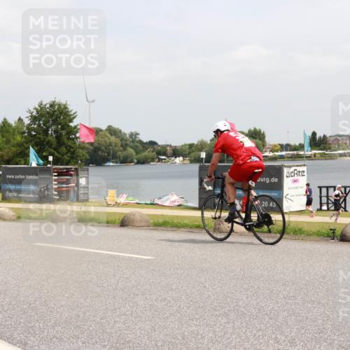 21.06.2025 - 27. Vierlanden-Triathlon H.Heesch http://msf.ph/oto/8015887 15.06.2025 12:04:21 Radfahren 19, 792, 804, 880, 932 meine-sportfotos.de