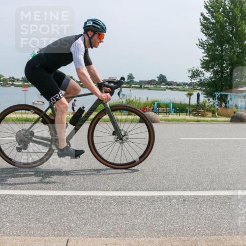21.06.2025 - 27. Vierlanden-Triathlon H.Heesch http://msf.ph/oto/8015894 15.06.2025 11:55:27 Radfahren 920, 960, 962, 982 meine-sportfotos.de
