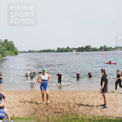 21.06.2025 - 27. Vierlanden-Triathlon MichiJ http://msf.ph/oto/8015895 15.06.2026 10:16:52 Schwimmen 484, 501, 516, 551, 566, 595, 604, 633 meine-sportfotos.de