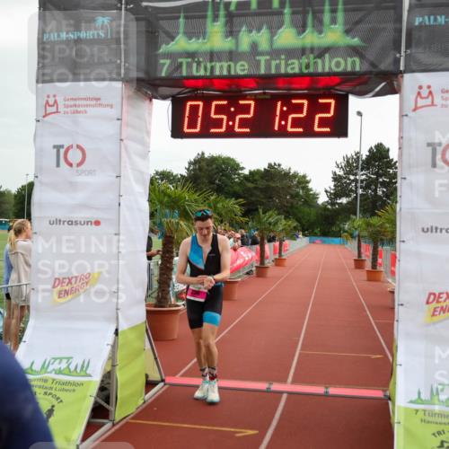 15.06.2025 - 7 Türme Triathlon Michael Strokosch http://msf.ph/oto/8015923 15.06.2025 15:21:21 Ziel 204, 236 meine-sportfotos.de
