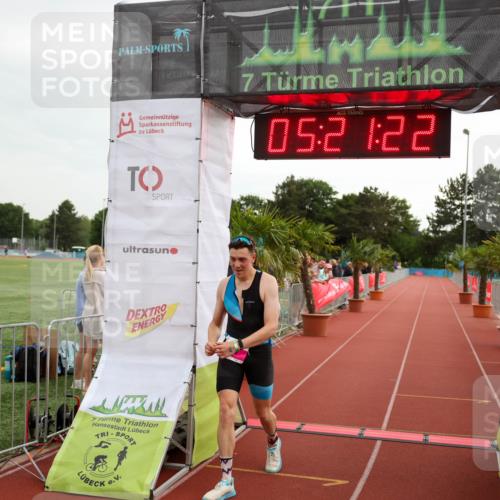15.06.2025 - 7 Türme Triathlon Michael Strokosch http://msf.ph/oto/8015927 15.06.2025 15:21:22 Ziel 204, 236 meine-sportfotos.de
