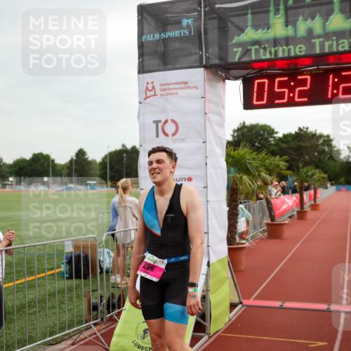 15.06.2025 - 7 Türme Triathlon Michael Strokosch http://msf.ph/oto/8015958 15.06.2025 15:21:23 Ziel 204, 236 meine-sportfotos.de