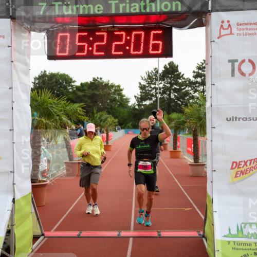 15.06.2025 - 7 Türme Triathlon Michael Strokosch http://msf.ph/oto/8015975 15.06.2025 15:22:05 Ziel 255 meine-sportfotos.de