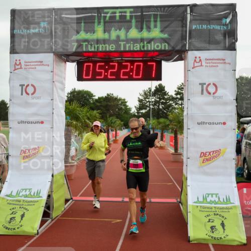 15.06.2025 - 7 Türme Triathlon Michael Strokosch http://msf.ph/oto/8015987 15.06.2025 15:22:06 Ziel 255 meine-sportfotos.de