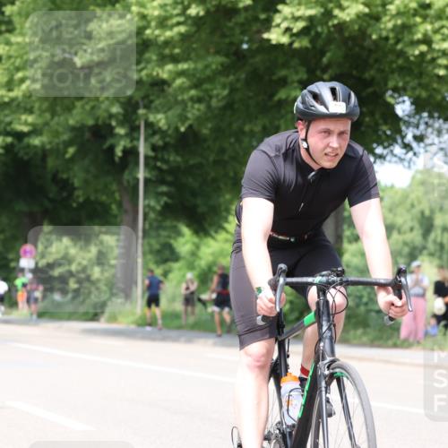 15.06.2025 - 7 Türme Triathlon Yannick Fuchs http://msf.ph/oto/8016012 15.06.2025 13:29:02 Radfahren 592, 680, 833, 1006 meine-sportfotos.de