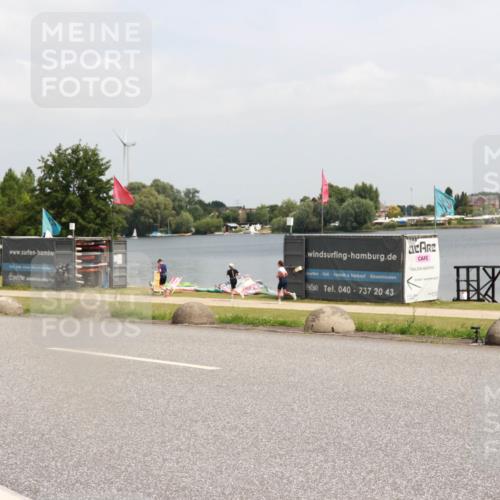 21.06.2025 - 27. Vierlanden-Triathlon H.Heesch http://msf.ph/oto/8016025 15.06.2025 12:04:27 Radfahren 792, 804, 901, 904, 954 meine-sportfotos.de