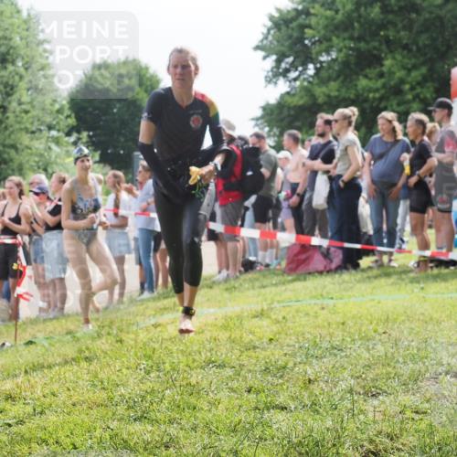 15.06.2025 - 27. Vierlanden-Triathlon KatJ http://msf.ph/oto/8016031 15.06.2025 10:15:51 Schwimmen 483, 505, 509, 564, 577, 590, 630 meine-sportfotos.de