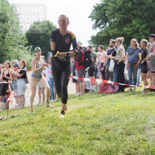 15.06.2025 - 27. Vierlanden-Triathlon KatJ http://msf.ph/oto/8016046 15.06.2025 10:15:51 Schwimmen 483, 505, 509, 564, 577, 590, 630 meine-sportfotos.de
