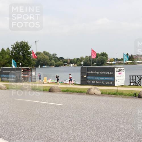 21.06.2025 - 27. Vierlanden-Triathlon H.Heesch http://msf.ph/oto/8016053 15.06.2025 12:04:27 Radfahren 792, 804, 901, 904, 954 meine-sportfotos.de