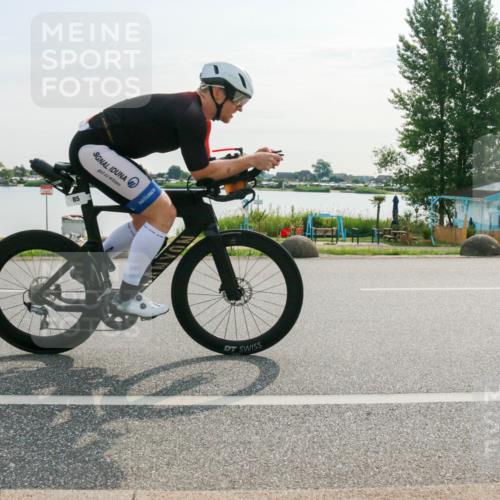 15.06.2025 - 27. Vierlanden-Triathlon H.Heesch http://msf.ph/oto/8016063 15.06.2025 09:12:04 Radfahren 46, 49, 85, 186, 210, 220 meine-sportfotos.de