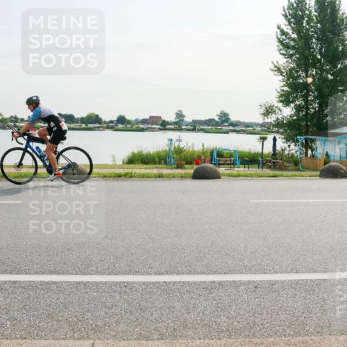15.06.2025 - 27. Vierlanden-Triathlon H.Heesch http://msf.ph/oto/8016073 15.06.2025 09:12:16 Radfahren 158, 171, 219 meine-sportfotos.de