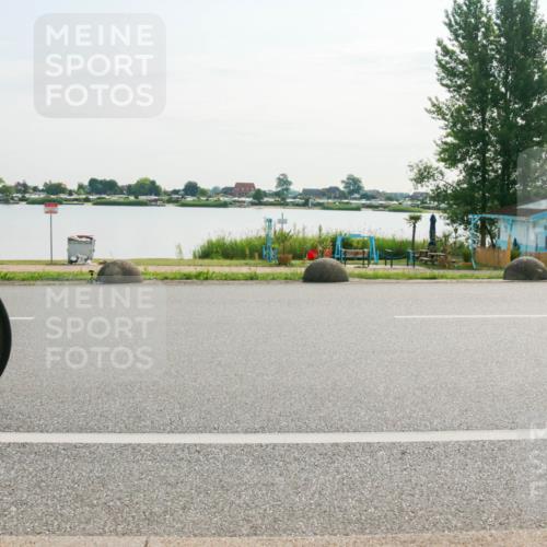 15.06.2025 - 27. Vierlanden-Triathlon H.Heesch http://msf.ph/oto/8016081 15.06.2025 09:12:17 Radfahren 158, 171, 219 meine-sportfotos.de