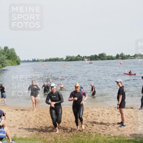 21.06.2025 - 27. Vierlanden-Triathlon MichiJ http://msf.ph/oto/8016108 15.06.2026 10:16:57 Schwimmen 471, 484, 501, 551, 566, 567, 595, 610 meine-sportfotos.de