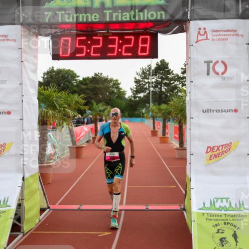 15.06.2025 - 7 Türme Triathlon Michael Strokosch http://msf.ph/oto/8016149 15.06.2025 15:23:28 Ziel 252 meine-sportfotos.de