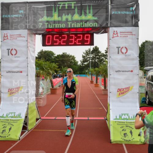 15.06.2025 - 7 Türme Triathlon Michael Strokosch http://msf.ph/oto/8016157 15.06.2025 15:23:28 Ziel 252 meine-sportfotos.de