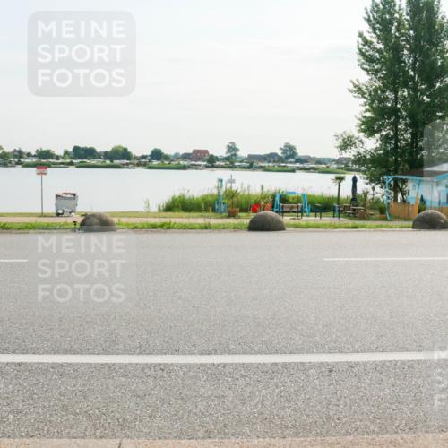 15.06.2025 - 27. Vierlanden-Triathlon H.Heesch http://msf.ph/oto/8016193 15.06.2025 09:13:11 Radfahren 14 meine-sportfotos.de
