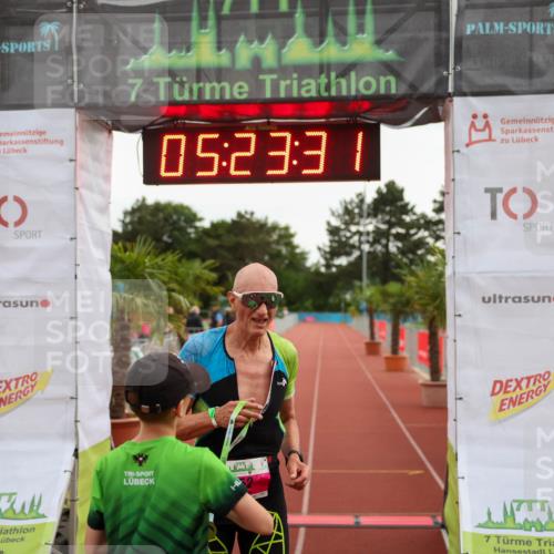 15.06.2025 - 7 Türme Triathlon Michael Strokosch http://msf.ph/oto/8016227 15.06.2025 15:23:31 Ziel 252 meine-sportfotos.de