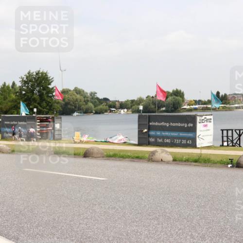21.06.2025 - 27. Vierlanden-Triathlon H.Heesch http://msf.ph/oto/8016254 15.06.2025 12:04:31 Radfahren 725, 833, 904 meine-sportfotos.de