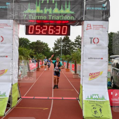 15.06.2025 - 7 Türme Triathlon Michael Strokosch http://msf.ph/oto/8016258 15.06.2025 15:26:29 Ziel  meine-sportfotos.de