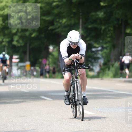 15.06.2025 - 7 Türme Triathlon Yannick Fuchs http://msf.ph/oto/8016287 15.06.2025 13:29:33 Radfahren 284, 499, 623, 635 meine-sportfotos.de