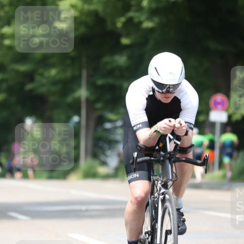 15.06.2025 - 7 Türme Triathlon Yannick Fuchs http://msf.ph/oto/8016296 15.06.2025 13:29:34 Radfahren 284, 499, 623, 635 meine-sportfotos.de