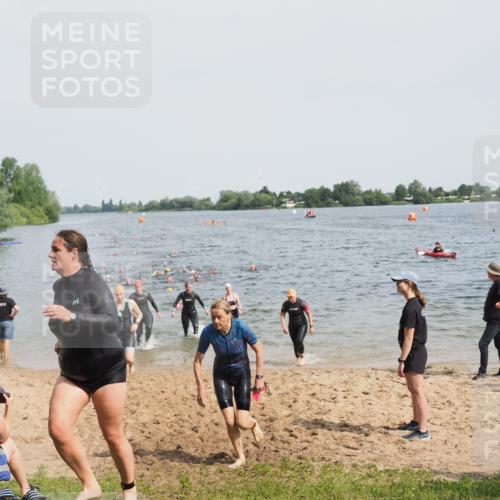 21.06.2025 - 27. Vierlanden-Triathlon MichiJ http://msf.ph/oto/8016302 15.06.2026 10:17:01 Schwimmen 471, 479, 484, 510, 551, 566, 567, 595, 602, 610 meine-sportfotos.de