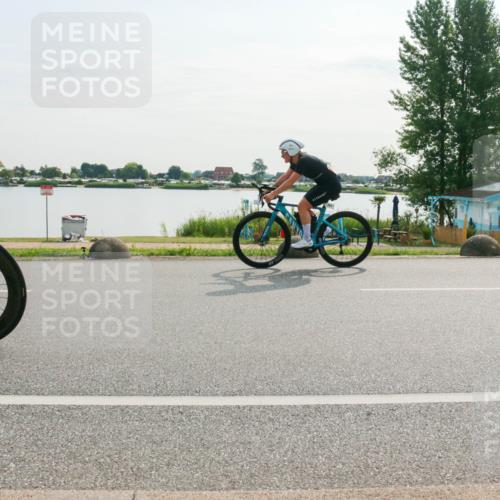 15.06.2025 - 27. Vierlanden-Triathlon H.Heesch http://msf.ph/oto/8016319 15.06.2025 09:14:11 Radfahren 50, 120, 221 meine-sportfotos.de