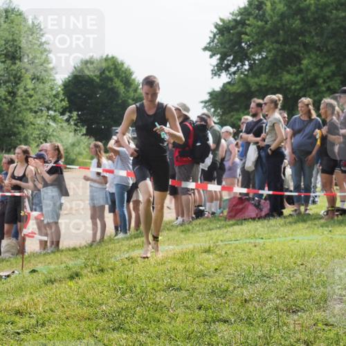 15.06.2025 - 27. Vierlanden-Triathlon KatJ http://msf.ph/oto/8016328 15.06.2025 10:15:55 Schwimmen 483, 505, 547, 564, 577, 590, 606, 630 meine-sportfotos.de